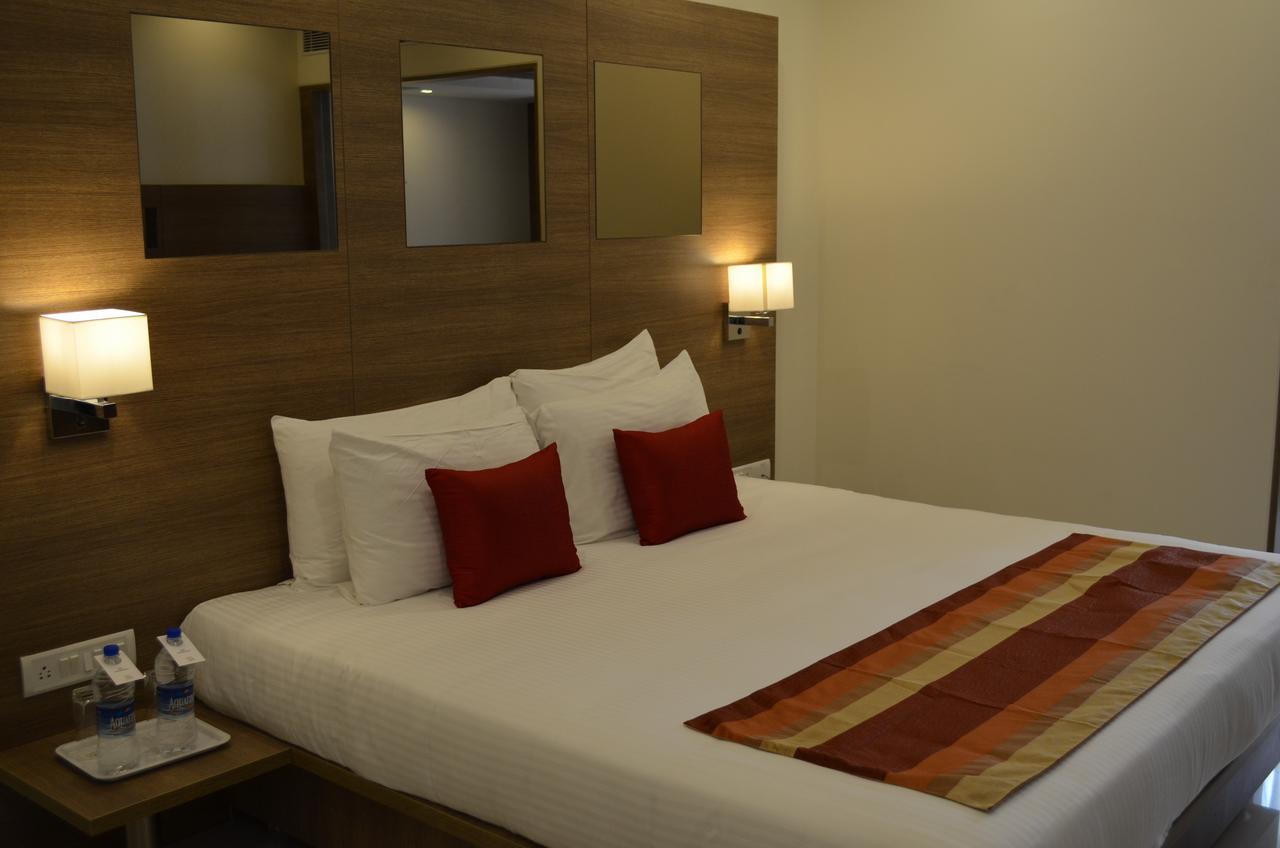 Regency Tiruttani By Grt Hotels Habitación foto