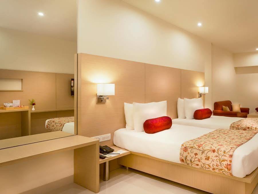 Regency Tiruttani By Grt Hotels Exterior foto
